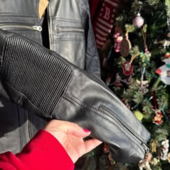 NEW Leather MOTO Jacket - Super Cute! - Picture 4 of 16